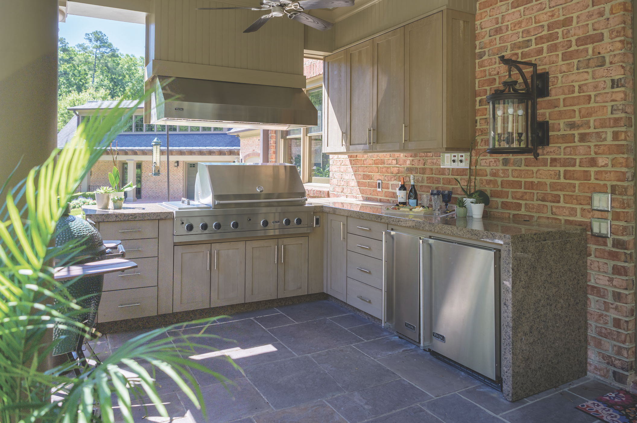 Outdoor Kitchen Area